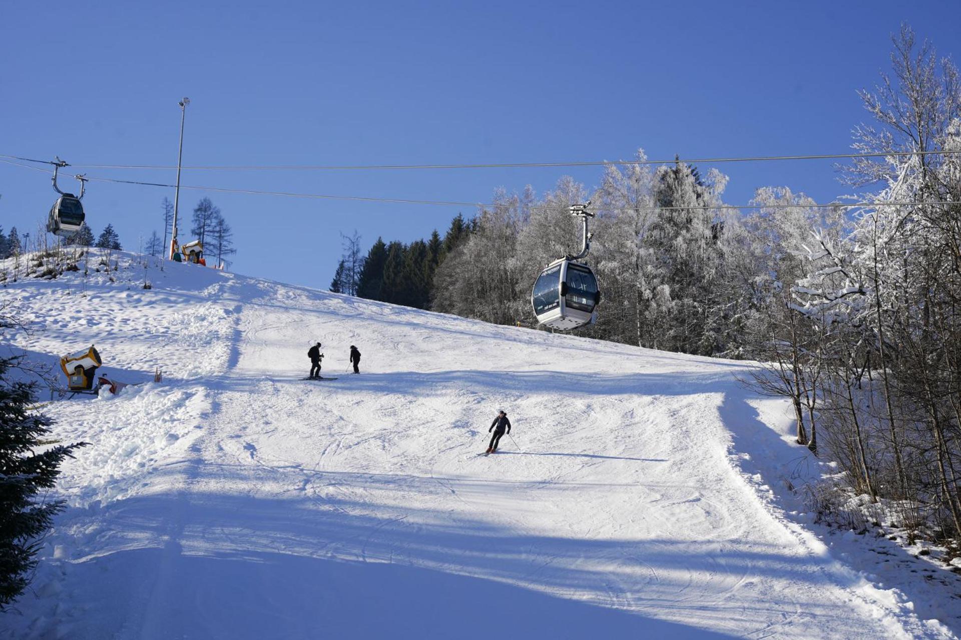 Schlafgut Kuessler - 70M Vom City Express Zell am See Exteriör bild