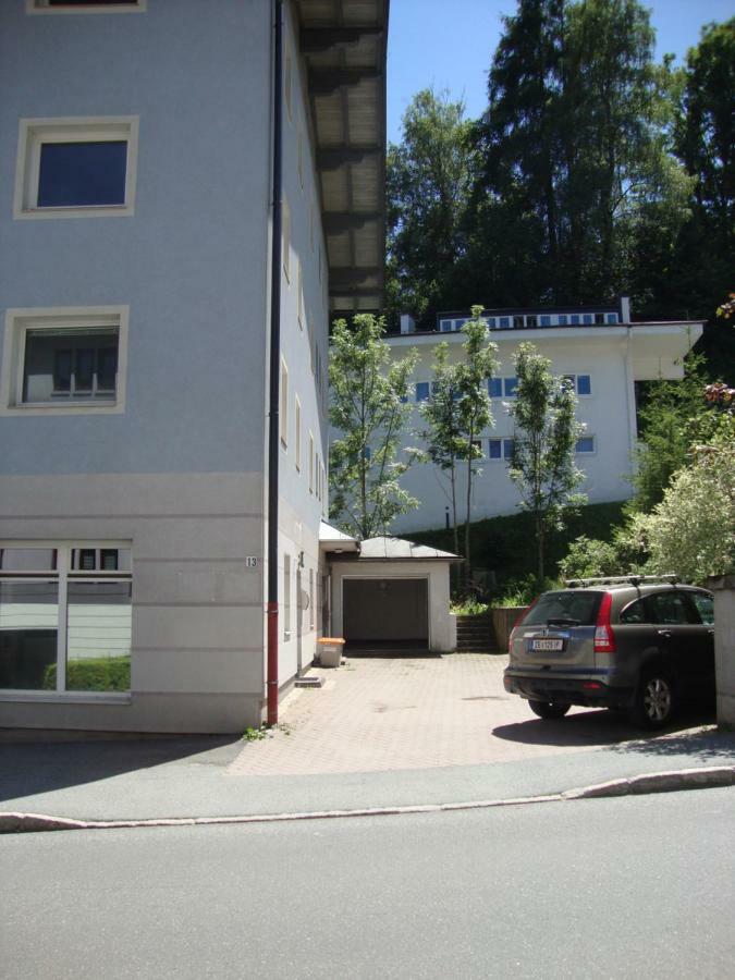 Schlafgut Kuessler - 70M Vom City Express Zell am See Exteriör bild