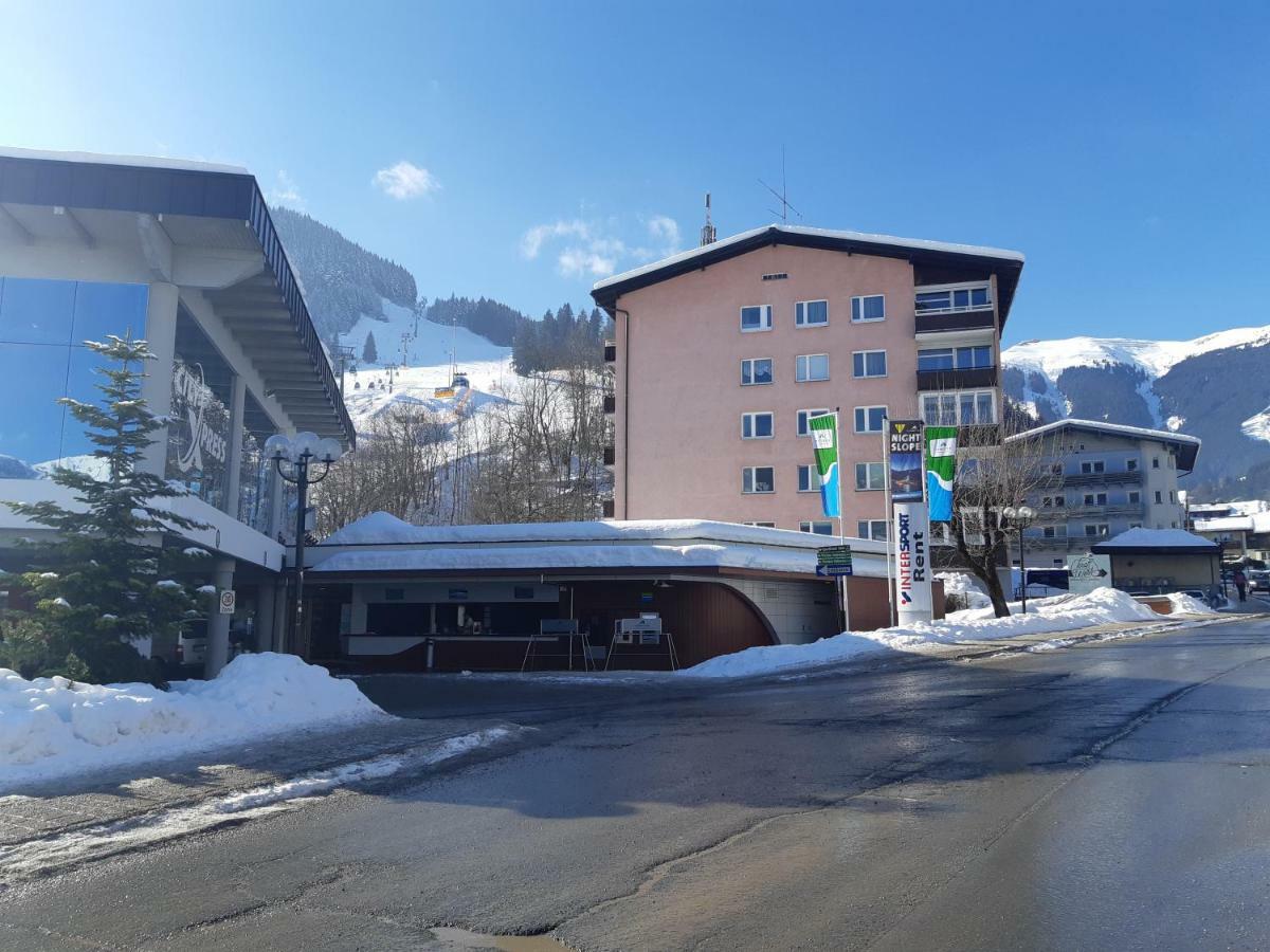 Schlafgut Kuessler - 70M Vom City Express Zell am See Exteriör bild